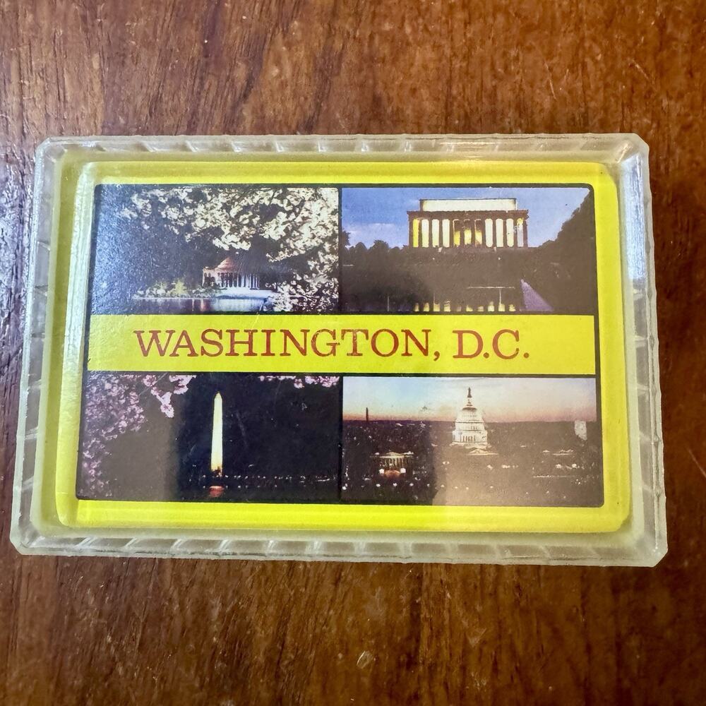 Vintage Washington DC Souvenir Playing Cards Plastic Coated Hong Kong Case
